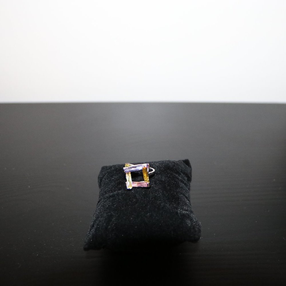 NEW Geometric Color Ring
